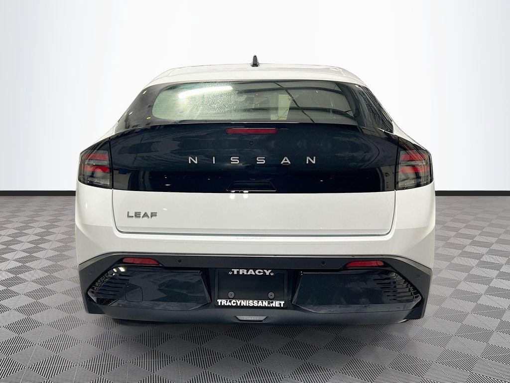 New 2026 Nissan Leaf SV+ w/ Illuminated Package FWD image 6