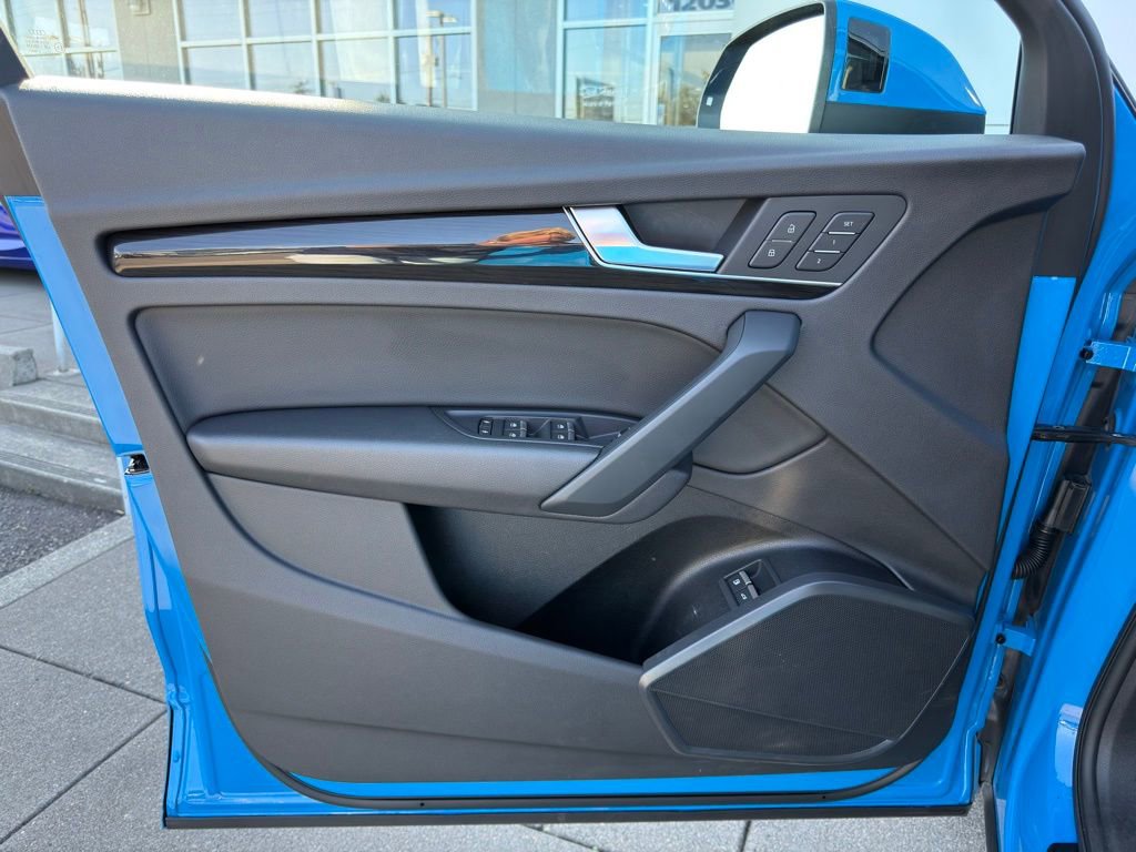 Used 2020 Audi Q5 e Premium image 11