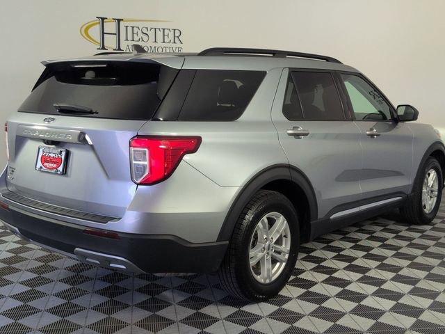 Used 2023 Ford Explorer XLT w/ Equipment Group 202A image 7