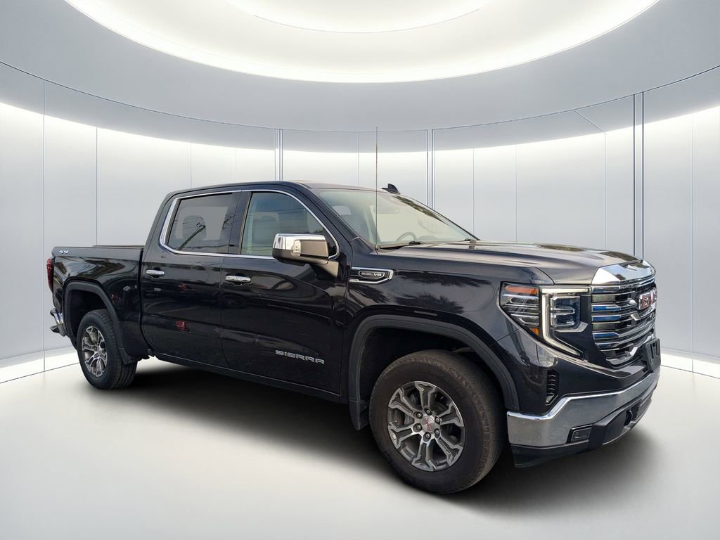 Used 2025 GMC Sierra 1500 SLT AWD/4WD image 2