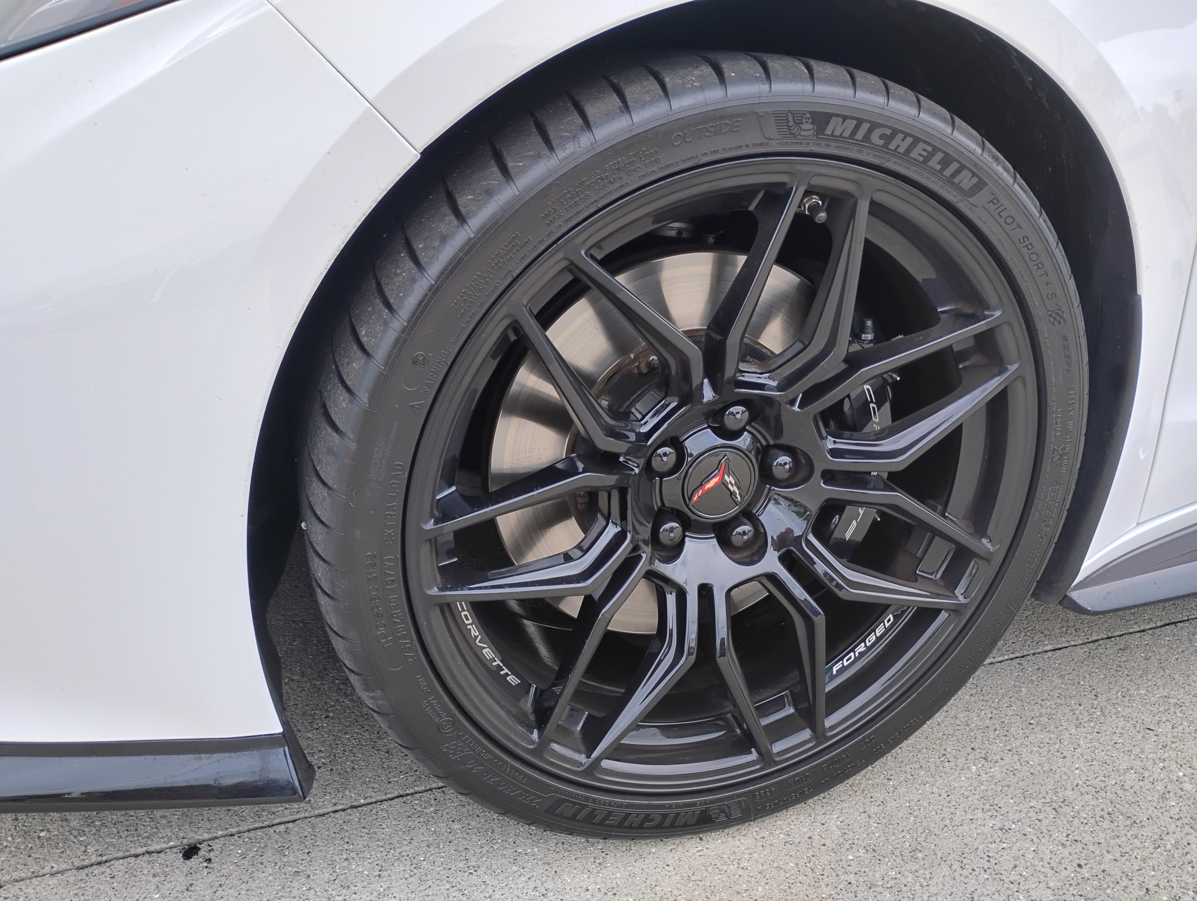 Used 2024 Chevrolet Corvette Z06 w/ Battery Protection Package image 17