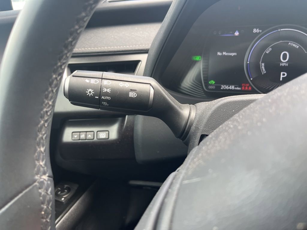 Used 2024 Lexus UX 250h FWD image 22