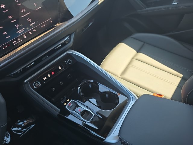 Used 2025 Audi Q5 Premium w/ Convenience Package AWD/4WD image 28