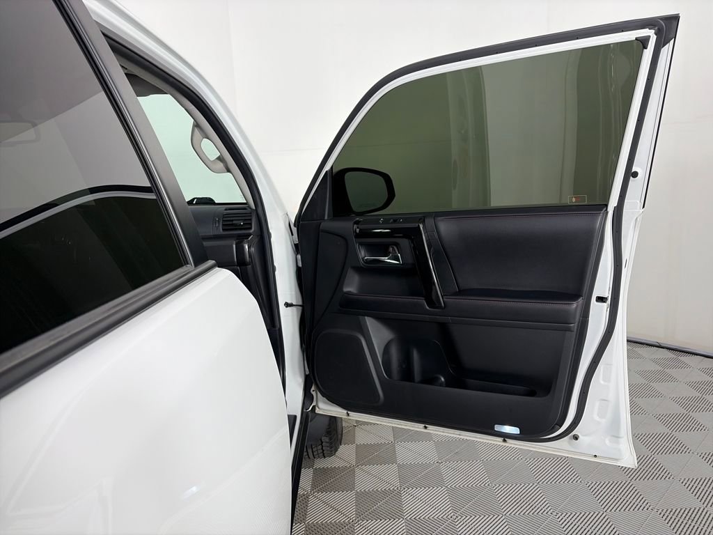 Used 2019 Toyota 4Runner TRD Off-Road Premium image 30