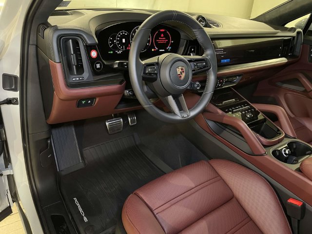 New 2026 Porsche Cayenne GTS AWD/4WD image 16