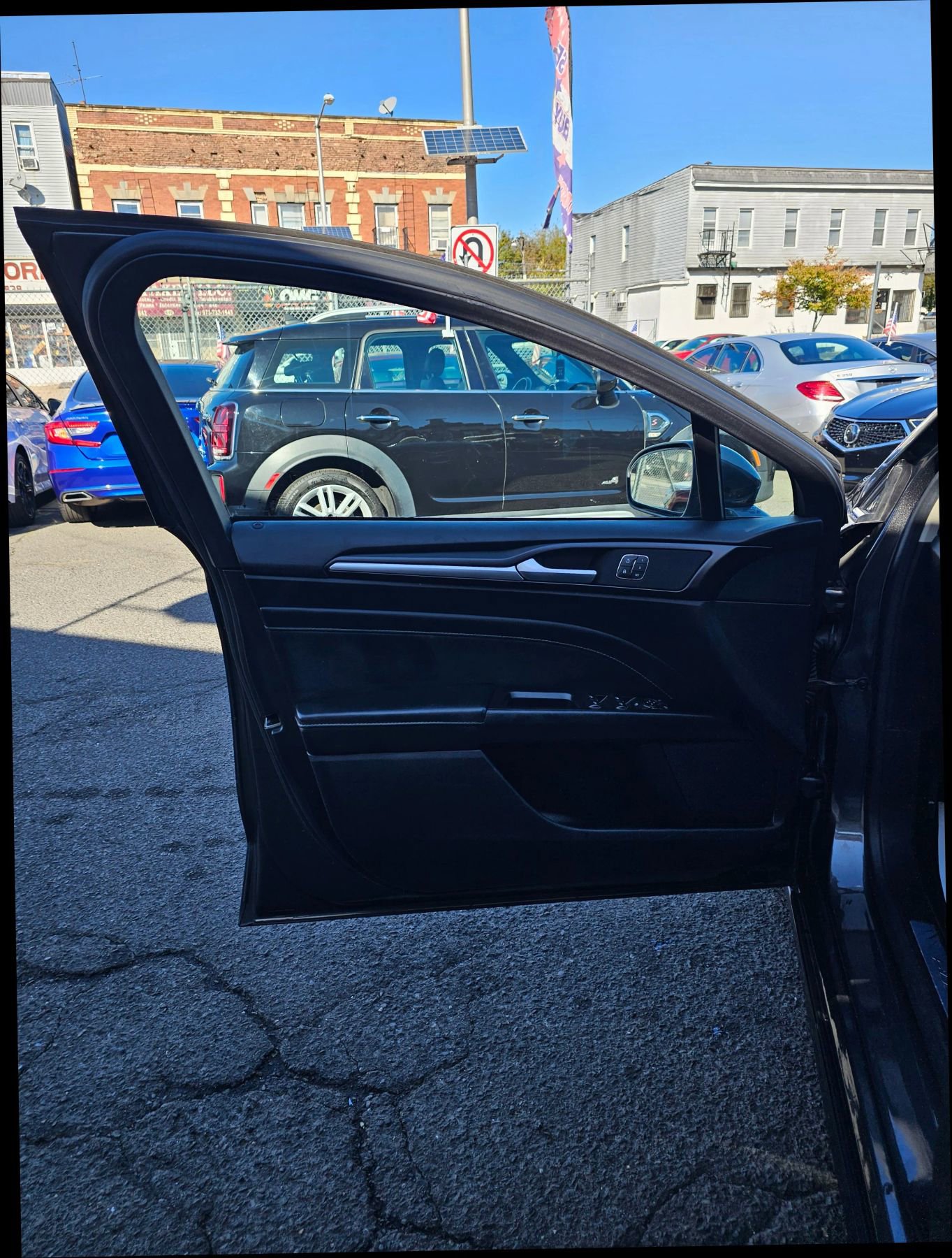 Used 2020 Ford Fusion Titanium image 10