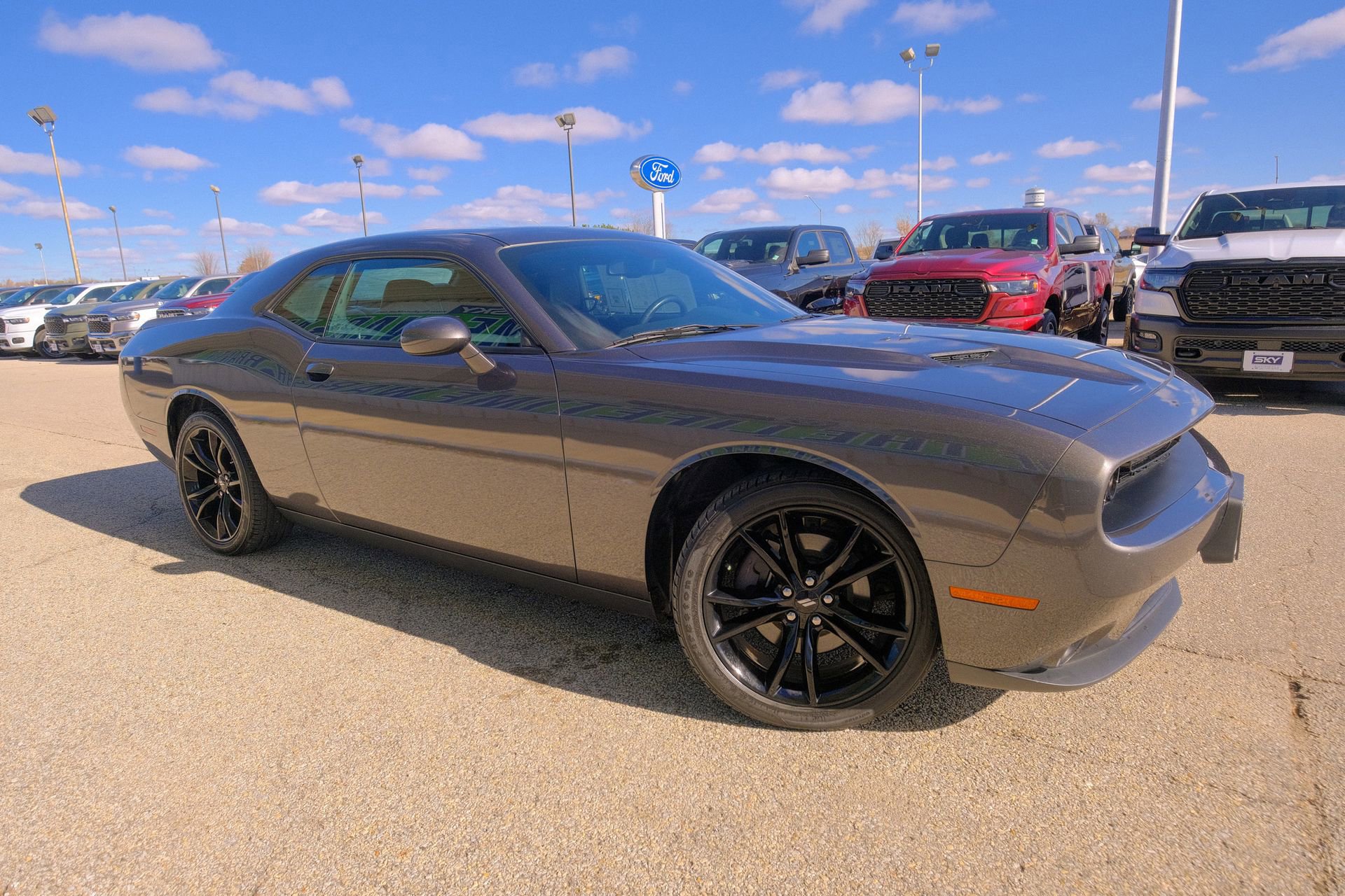 Used 2018 Dodge Challenger SXT Plus image 11
