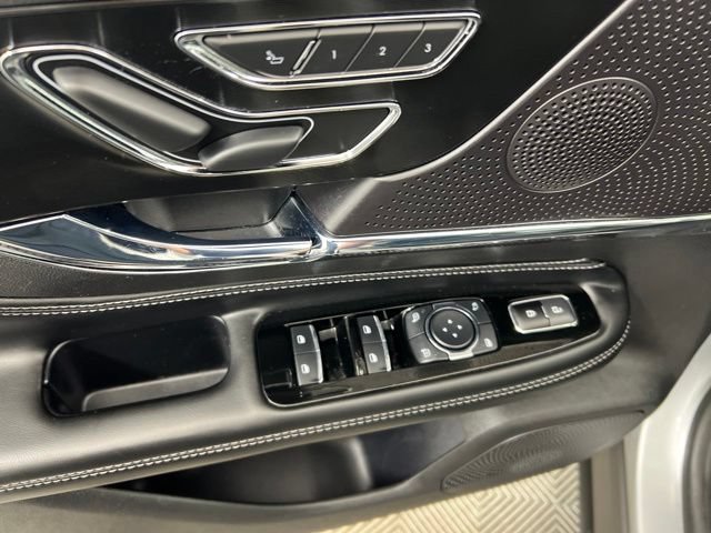 Certified 2023 Lincoln Corsair AWD w/ Equipment Group 101A image 13