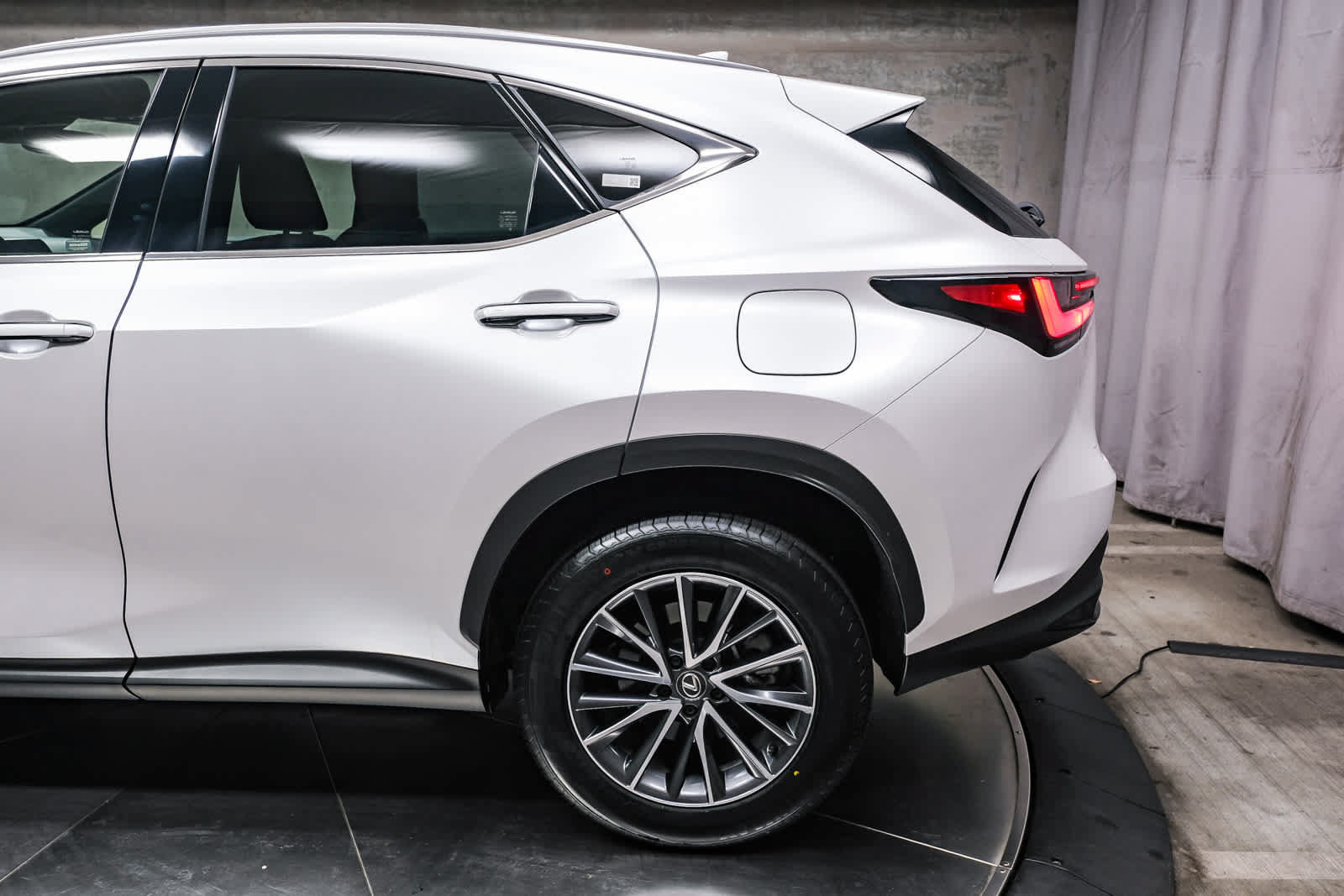 Used 2025 Lexus NX 250 FWD image 8
