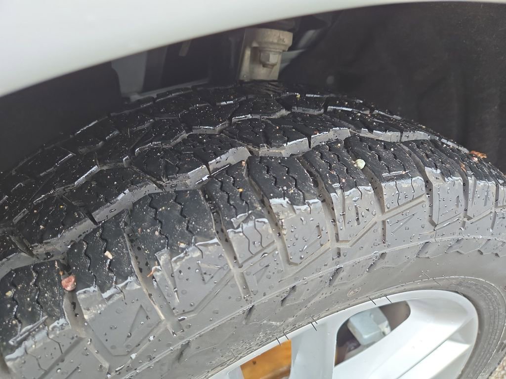 Used 2023 Dodge Durango GT image 11