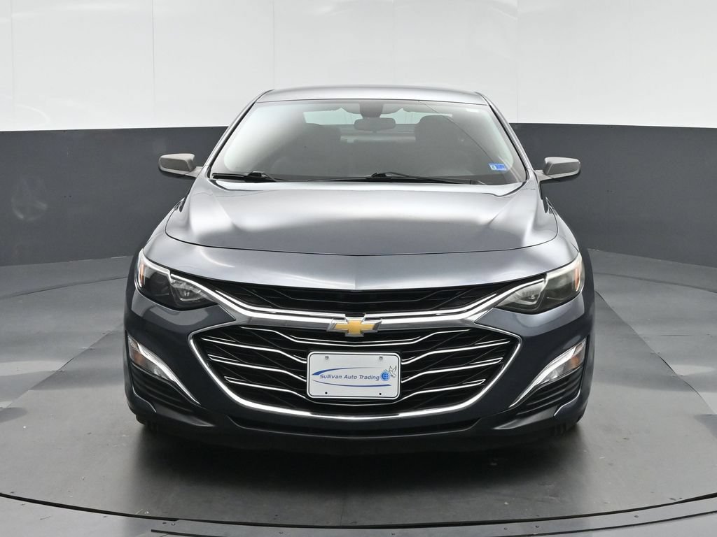 Used 2020 Chevrolet Malibu LS FWD image 2