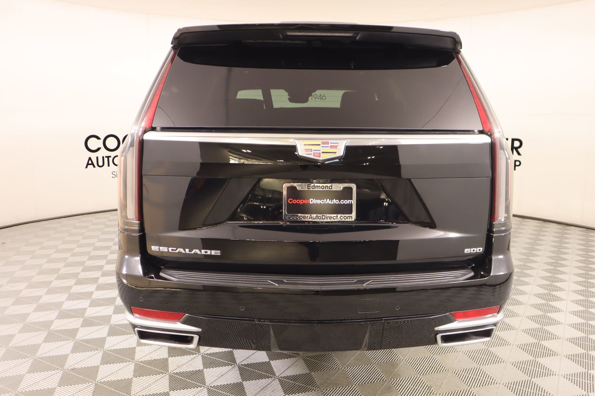 Used 2023 Cadillac Escalade Premium Luxury image 25