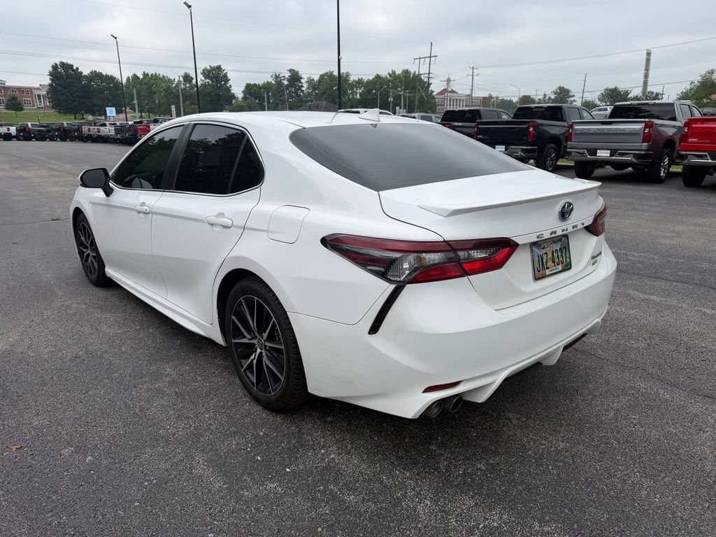 Used 2023 Toyota Camry SE w/ Audio Upgrade Package FWD image 4