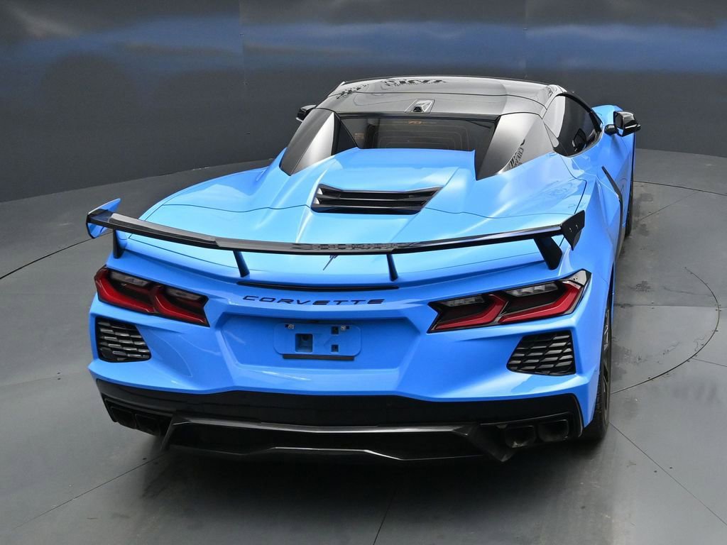 Used 2023 Chevrolet Corvette Stingray Premium Conv w/ Z51 Performance Package RWD image 23
