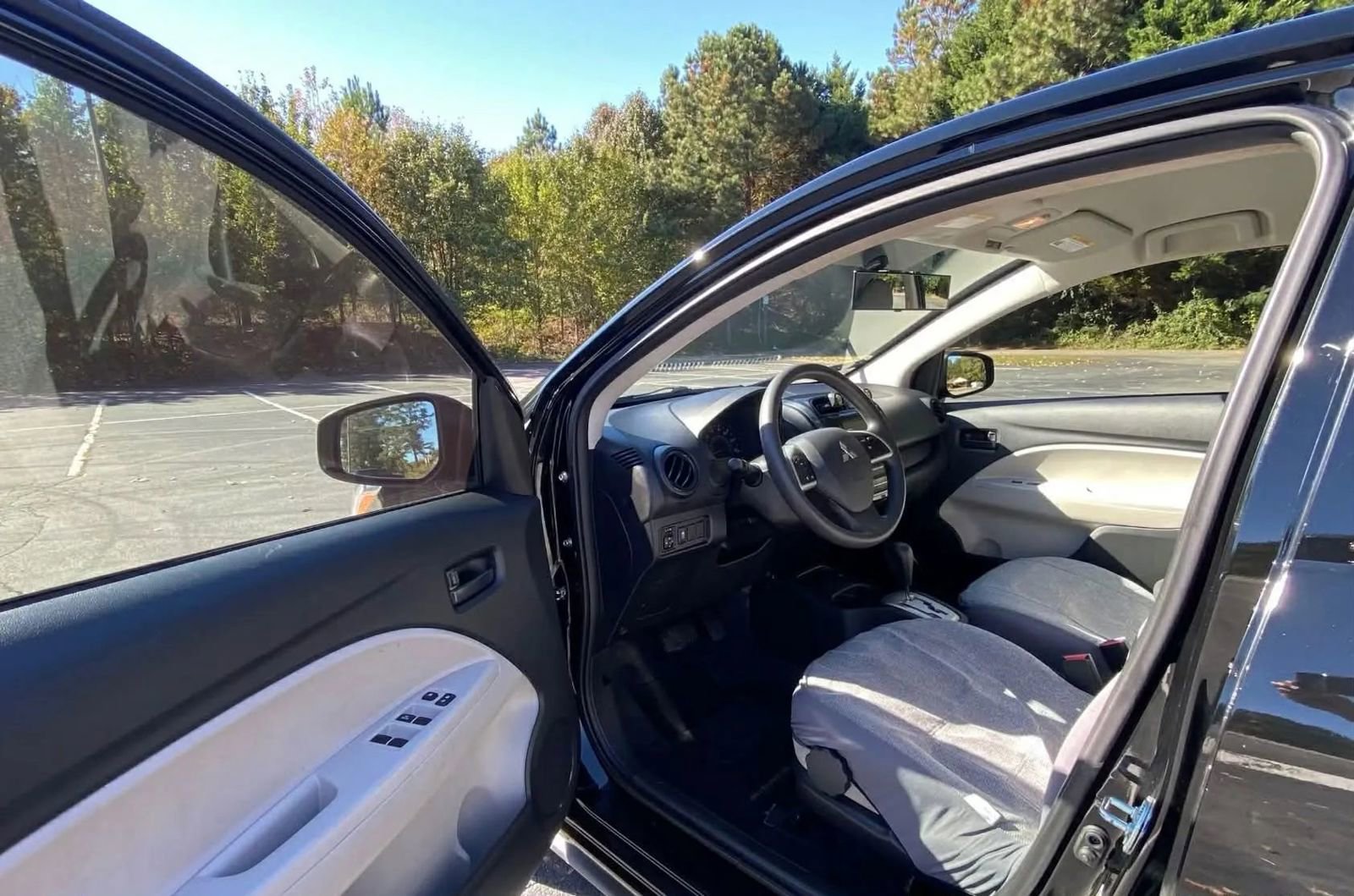 Used 2020 Mitsubishi Mirage G4 ES image 2