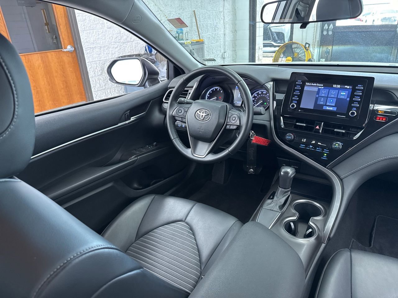 Used 2021 Toyota Camry SE FWD image 44