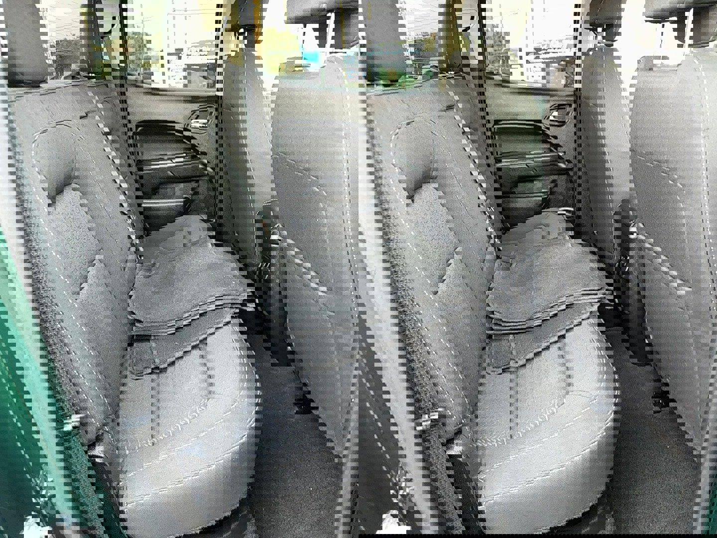 Used 2015 GMC Canyon SLE image 20