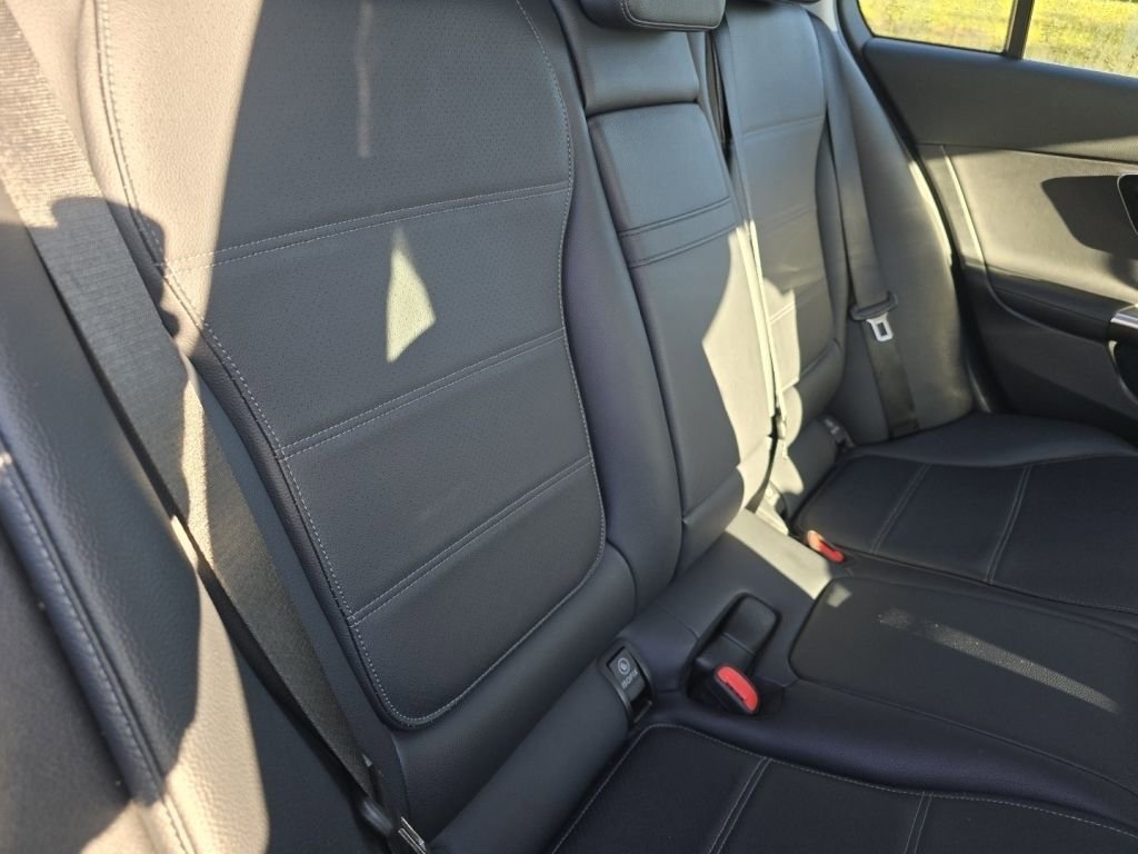 Used 2022 Mercedes-Benz C 300 Sedan image 23