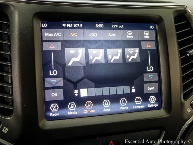 Used 2019 Jeep Cherokee Trailhawk AWD/4WD image 14