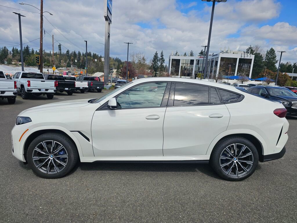 Used 2026 BMW X6 xDrive40i image 8