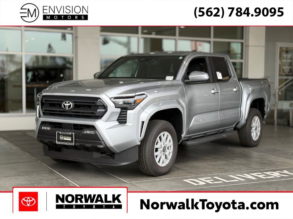 New 2025 Toyota Tacoma SR5
