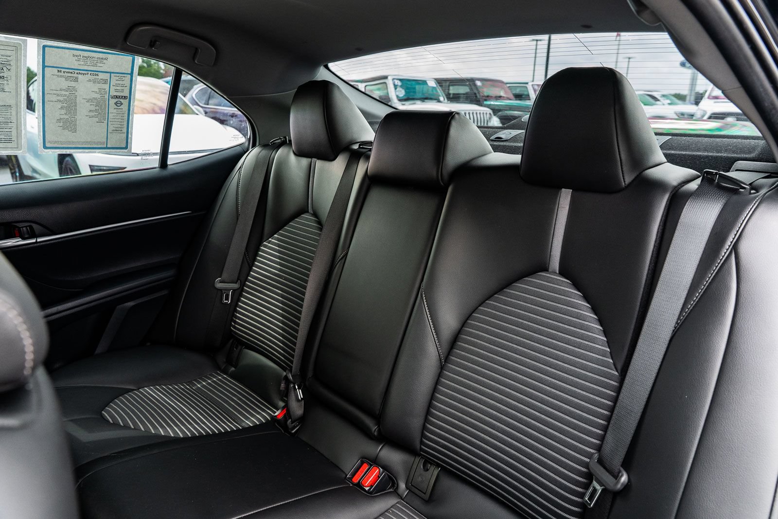 Used 2023 Toyota Camry SE FWD image 18