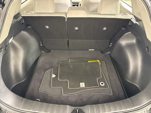 Used 2024 Toyota Corolla Cross LE image 23