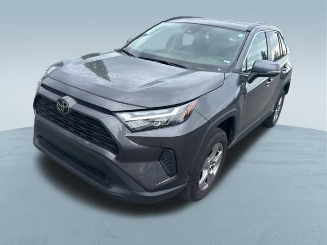 Used 2024 Toyota RAV4 XLE FWD image 3
