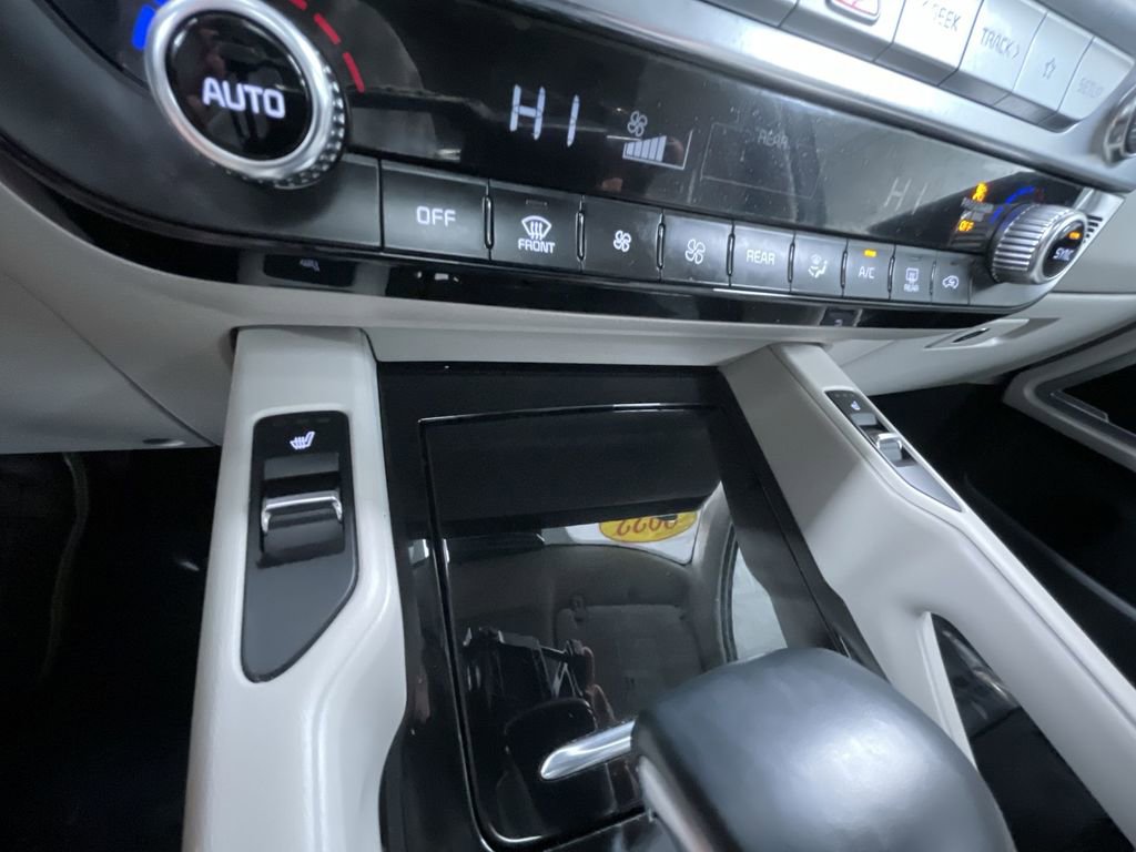 Used 2022 Kia Telluride S image 8