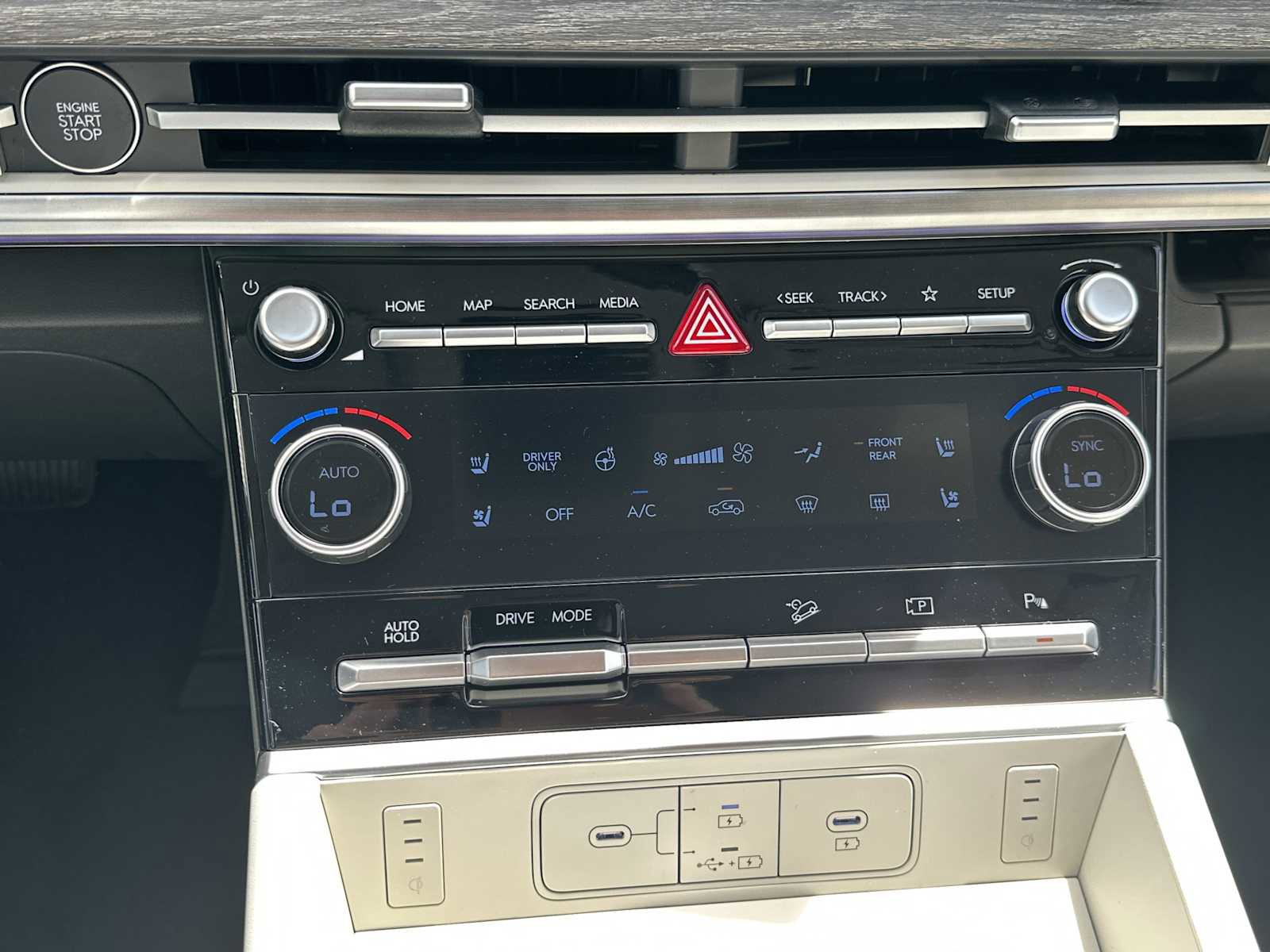New 2026 Hyundai Santa Fe Limited FWD image 19
