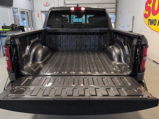 New 2026 RAM 1500 4x4 Crew Cab image 36
