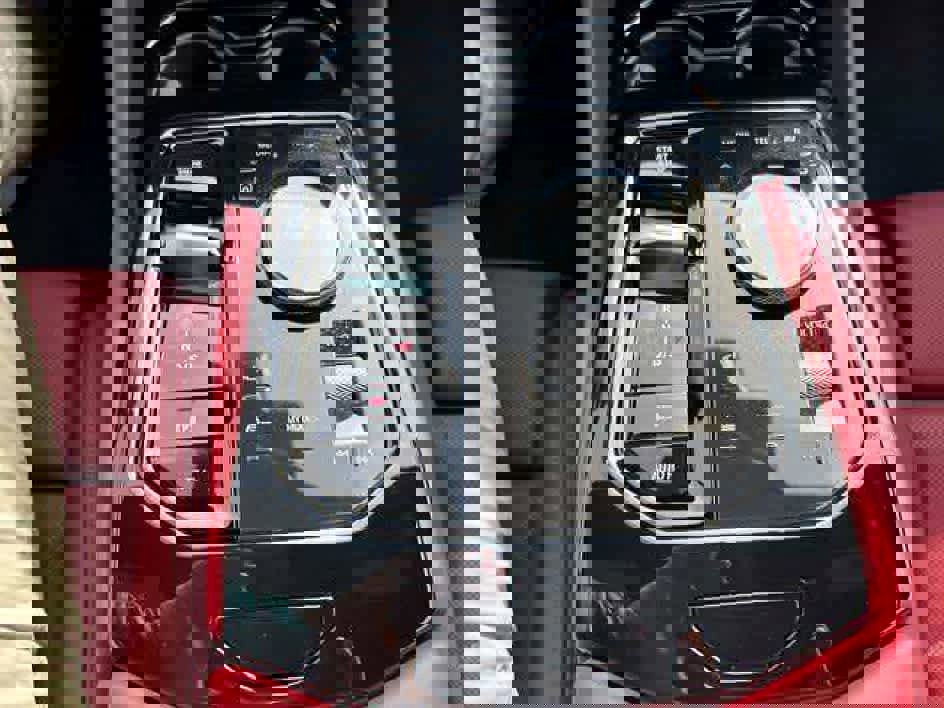 Certified 2024 BMW 530i xDrive w/ Premium Package image 21