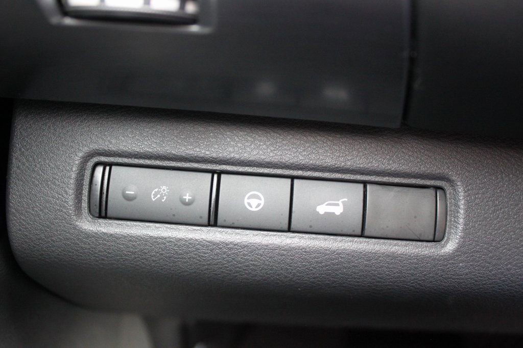 Used 2023 Nissan Pathfinder SL w/ Lighting Package (N92) image 15