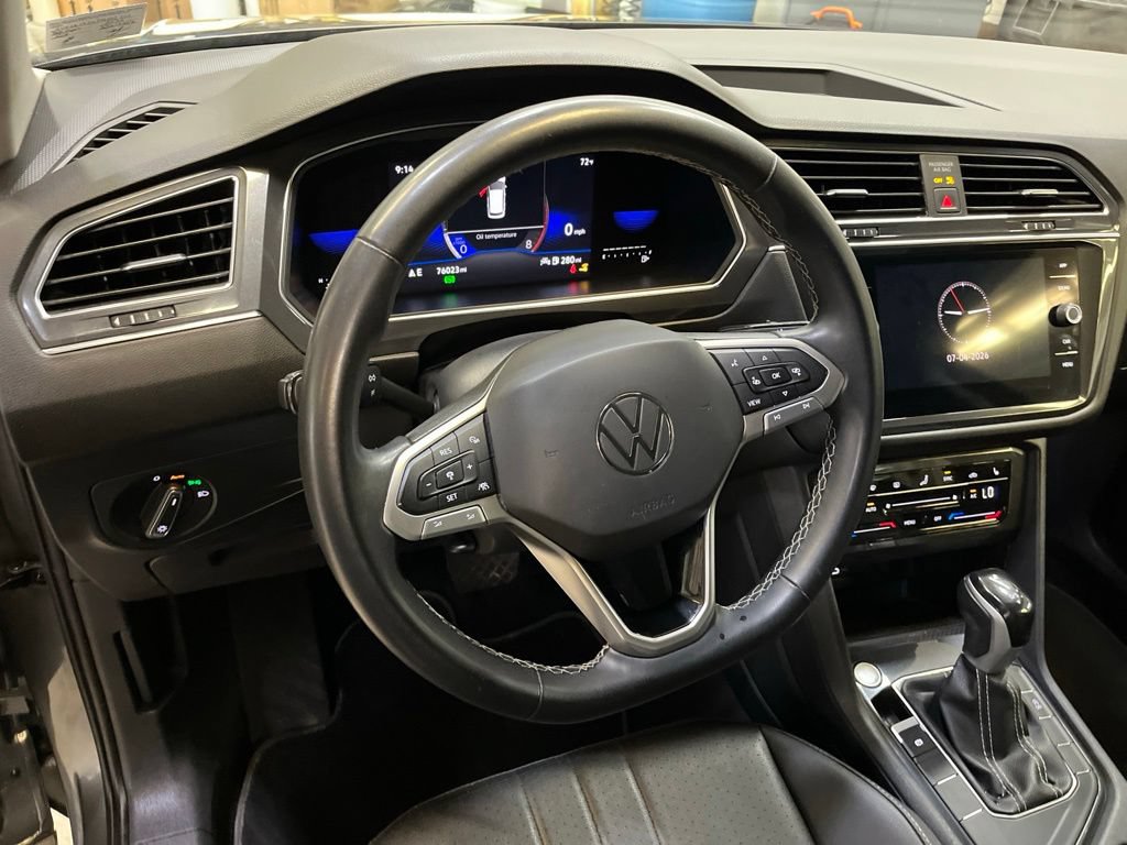 Used 2023 Volkswagen Tiguan SE FWD image 16