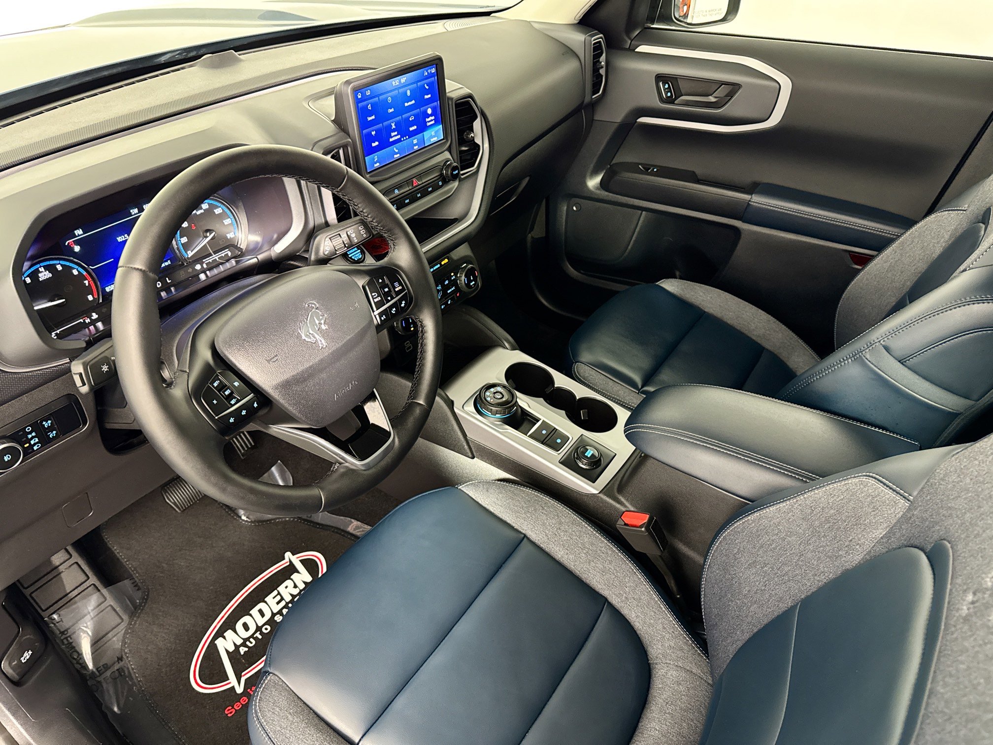 Used 2024 Ford Bronco Sport Outer Banks image 15