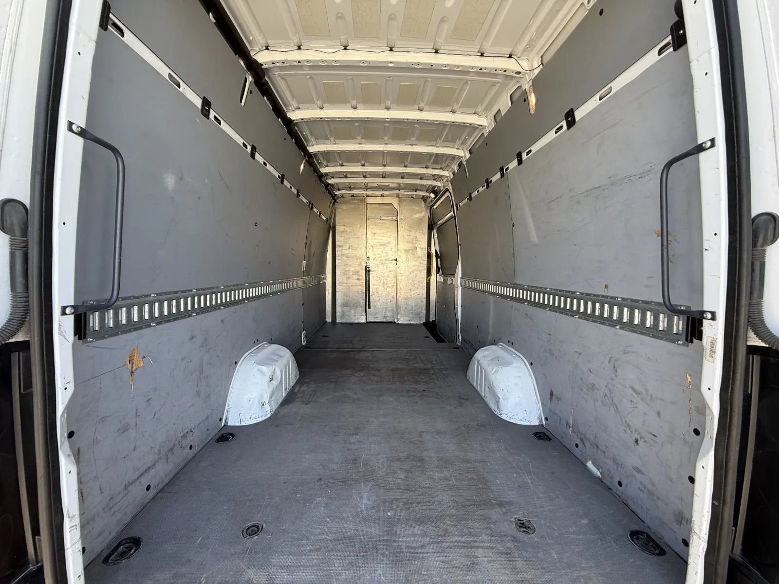Used 2019 Freightliner Sprinter 170 image 8