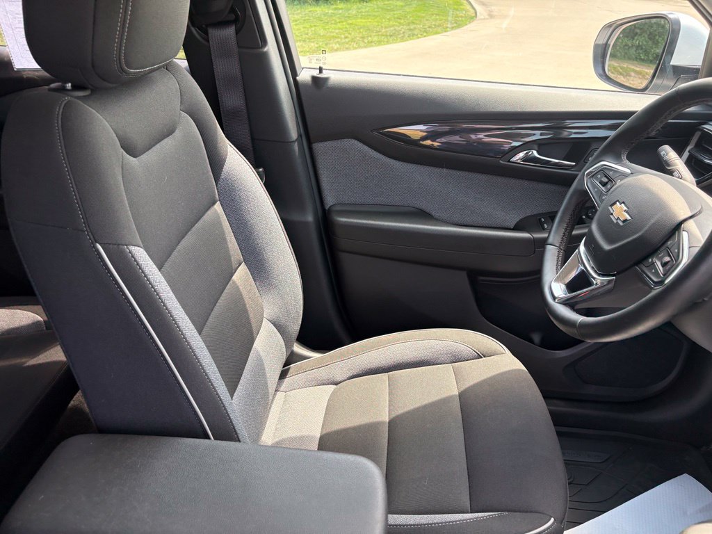 Used 2026 Chevrolet TrailBlazer LT w/ LT Cold Weather Package FWD image 27
