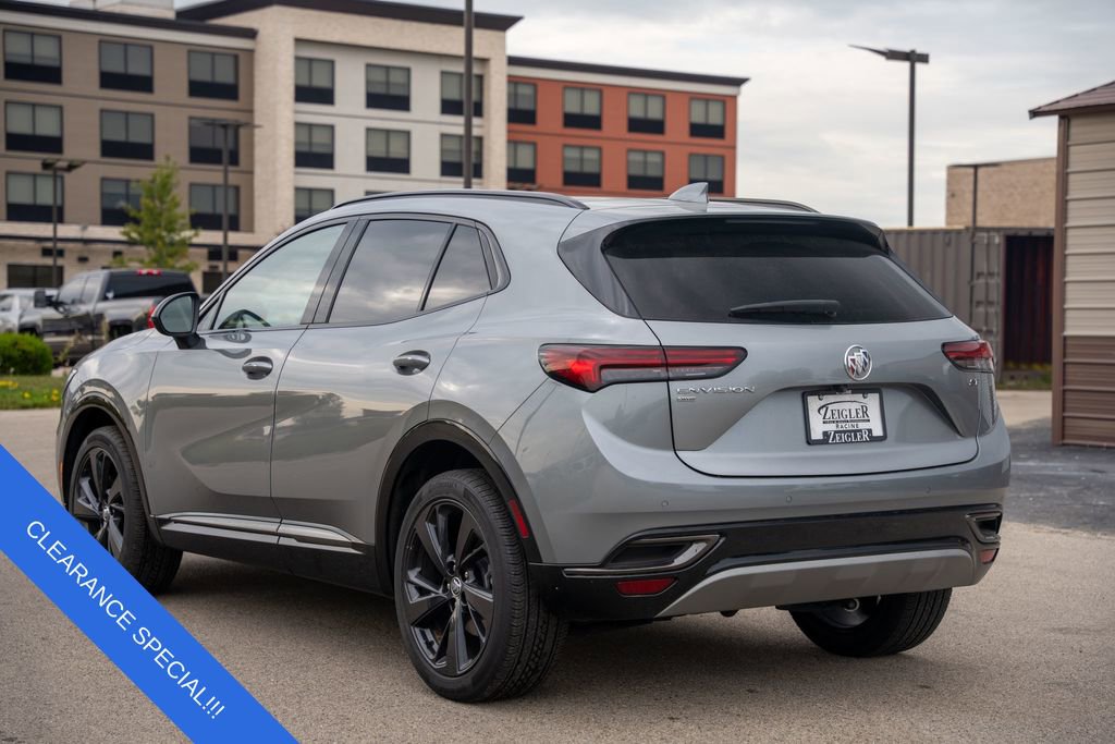 Used 2023 Buick Envision Essence w/ Sport Touring Package image 5