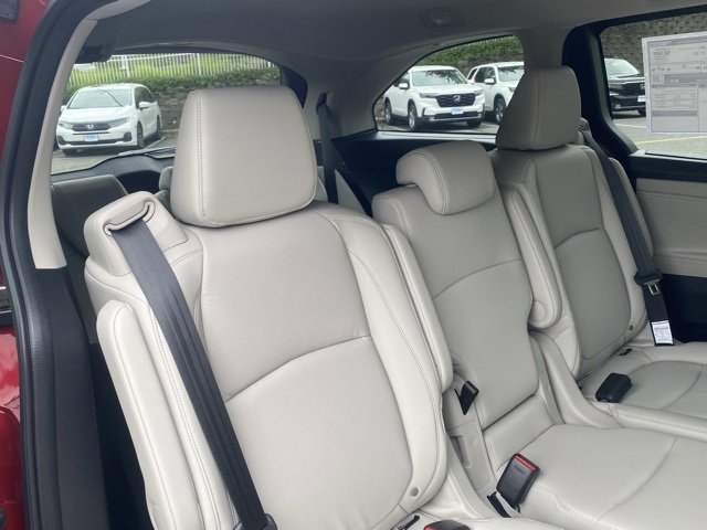 New 2025 Honda Odyssey EX-L image 32
