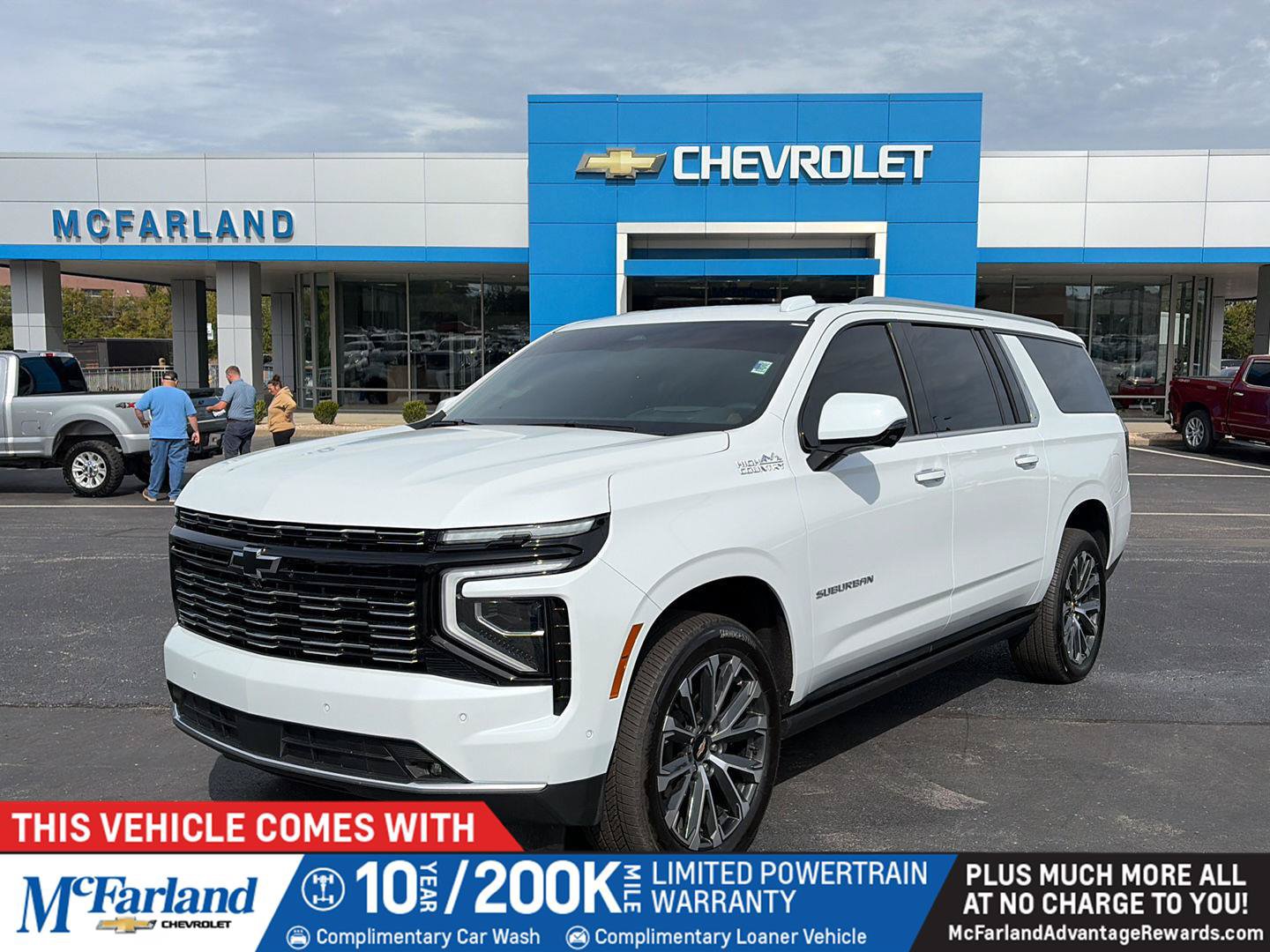 Used 2026 Chevrolet Suburban High Country AWD/4WD image 1