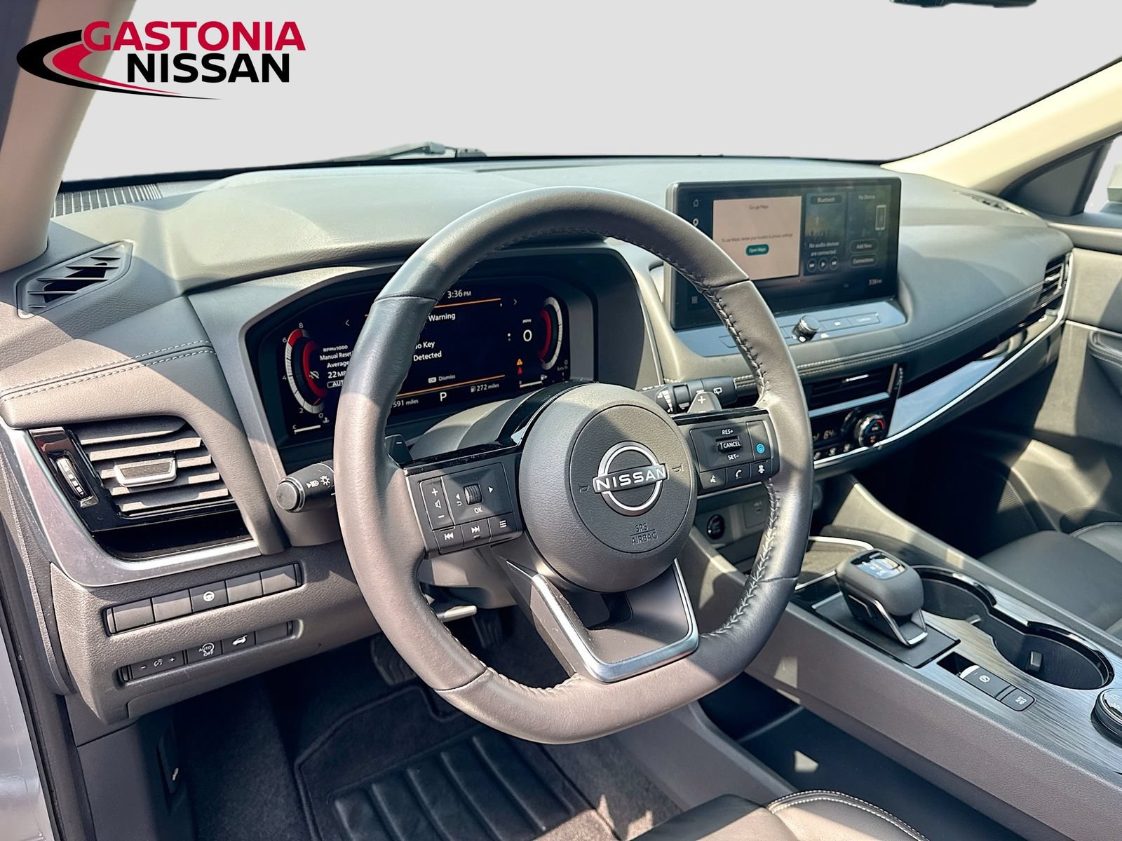 Used 2024 Nissan Rogue SL AWD/4WD image 11