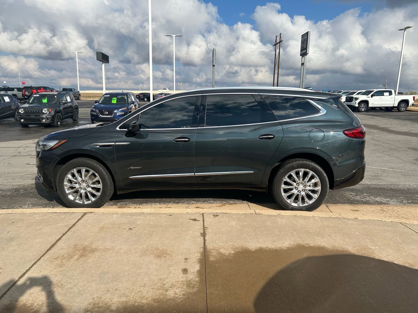 Used 2019 Buick Enclave Avenir w/ Avenir Technology Package image 10
