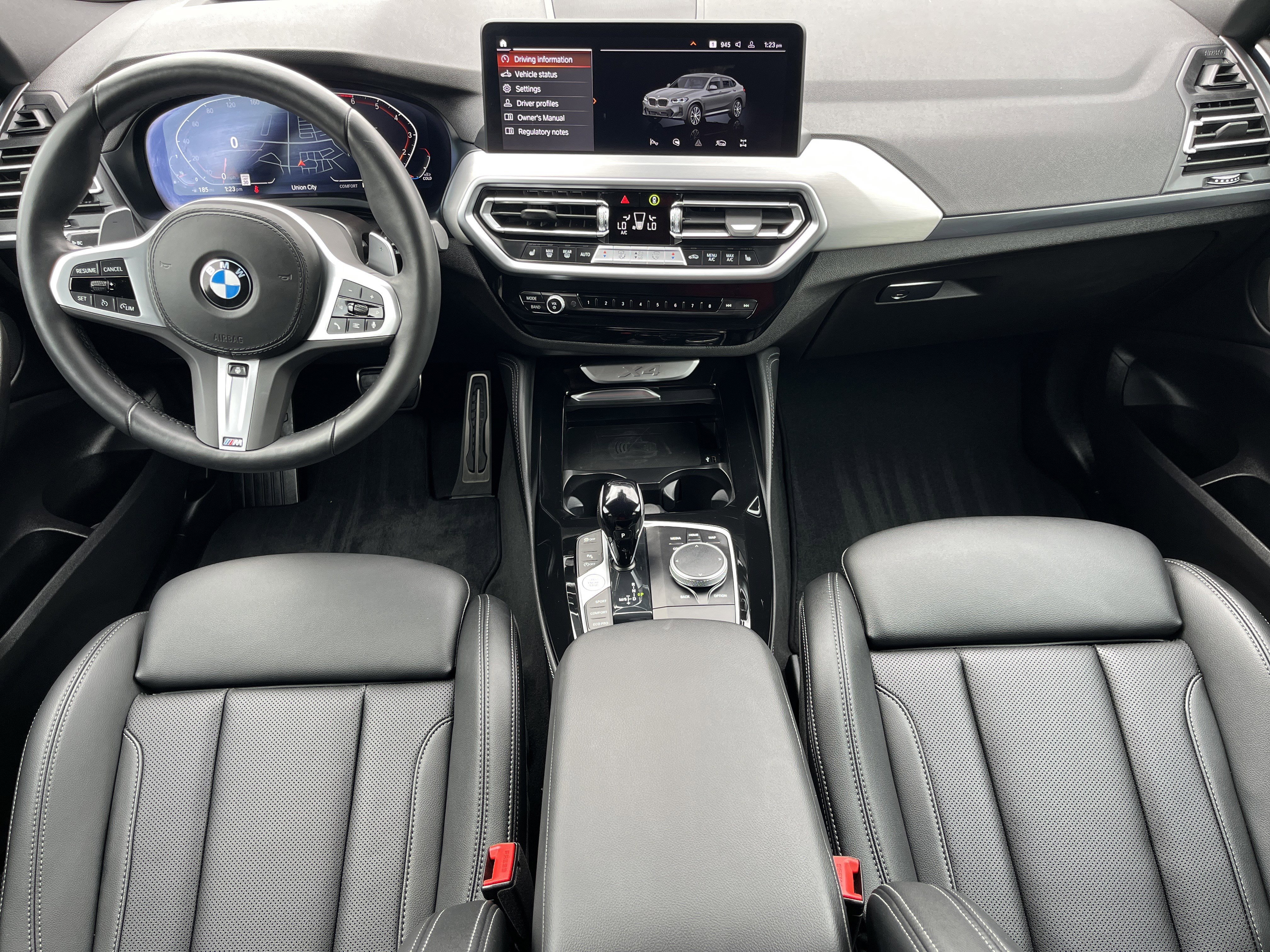 Used 2025 BMW X4 xDrive30i image 3