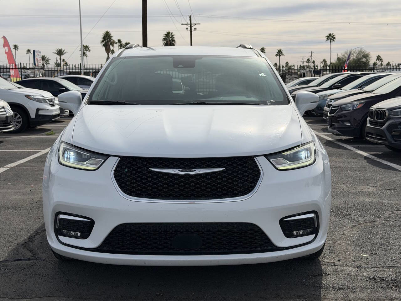 Used 2021 Chrysler Pacifica Touring image 15