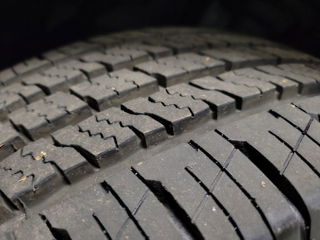 Used 2021 Subaru Outback Premium image 11