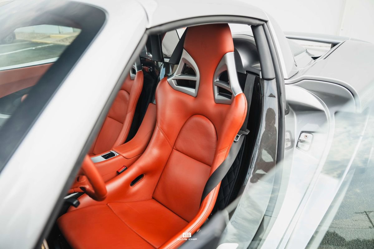 Used 2004 Porsche Carrera GT RWD image 35