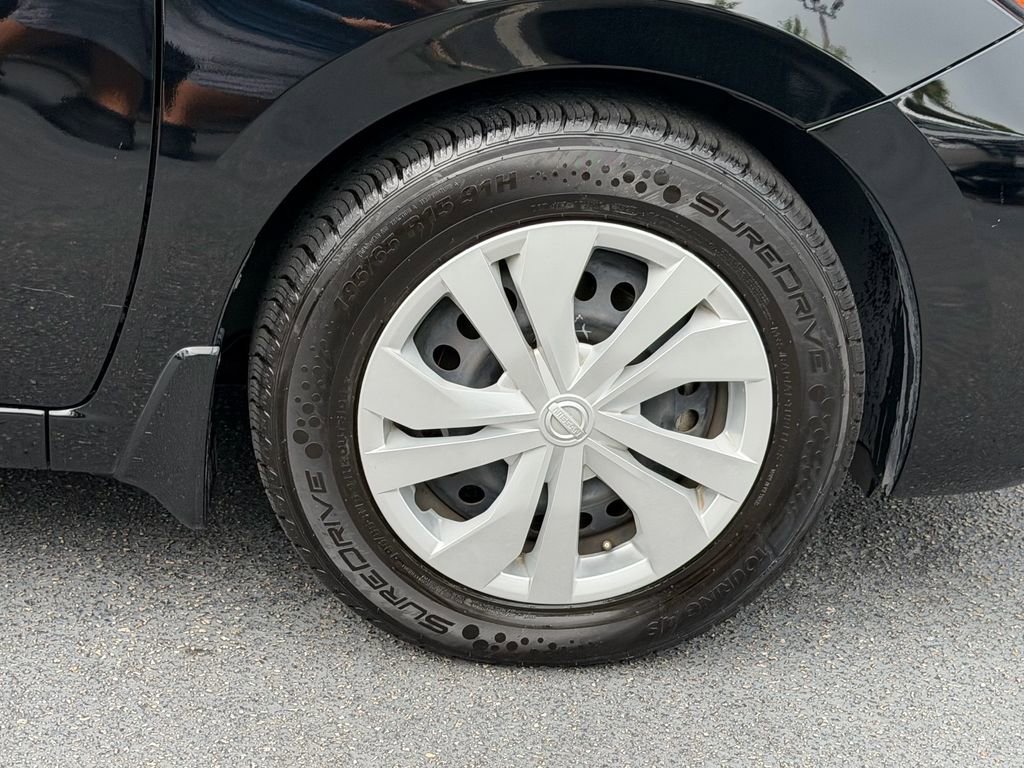 Certified 2023 Nissan Versa S w/ Trunk Package FWD image 9