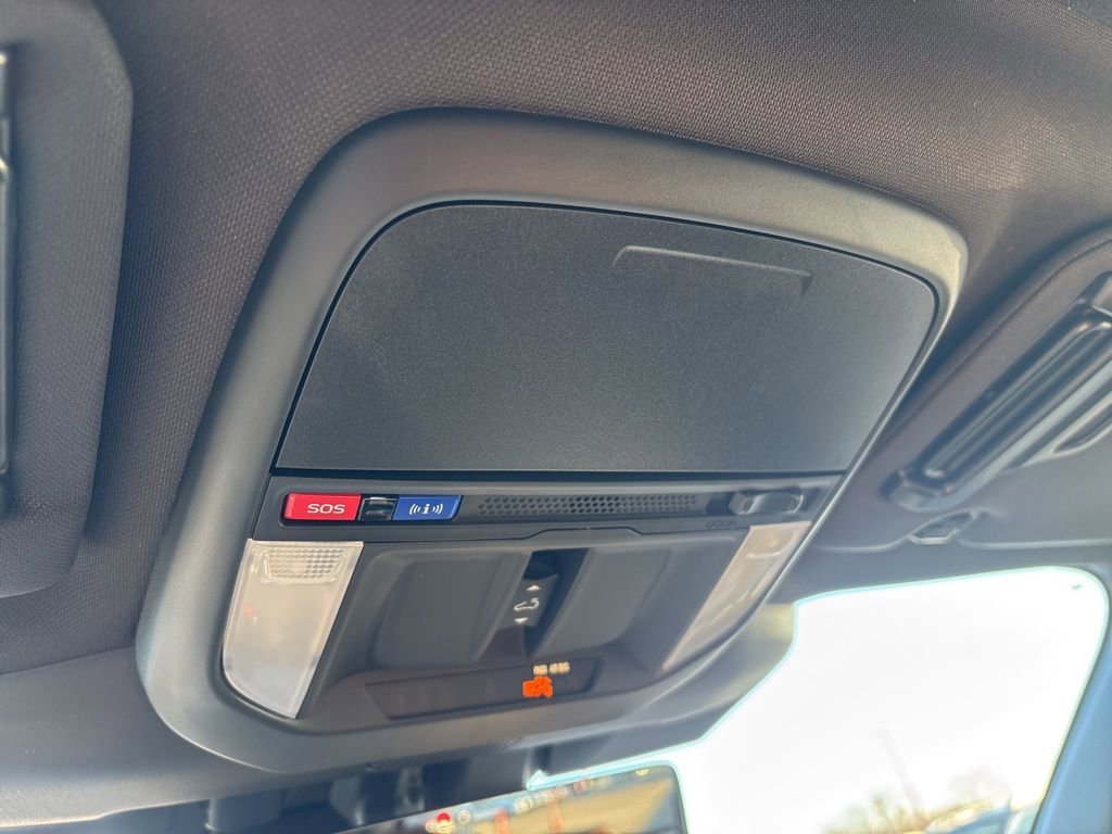 Used 2025 Subaru Forester Touring w/ Touring Package image 25