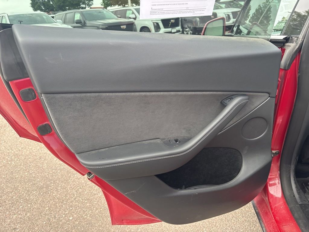 Used 2023 Tesla Model Y Long Range AWD/4WD image 16