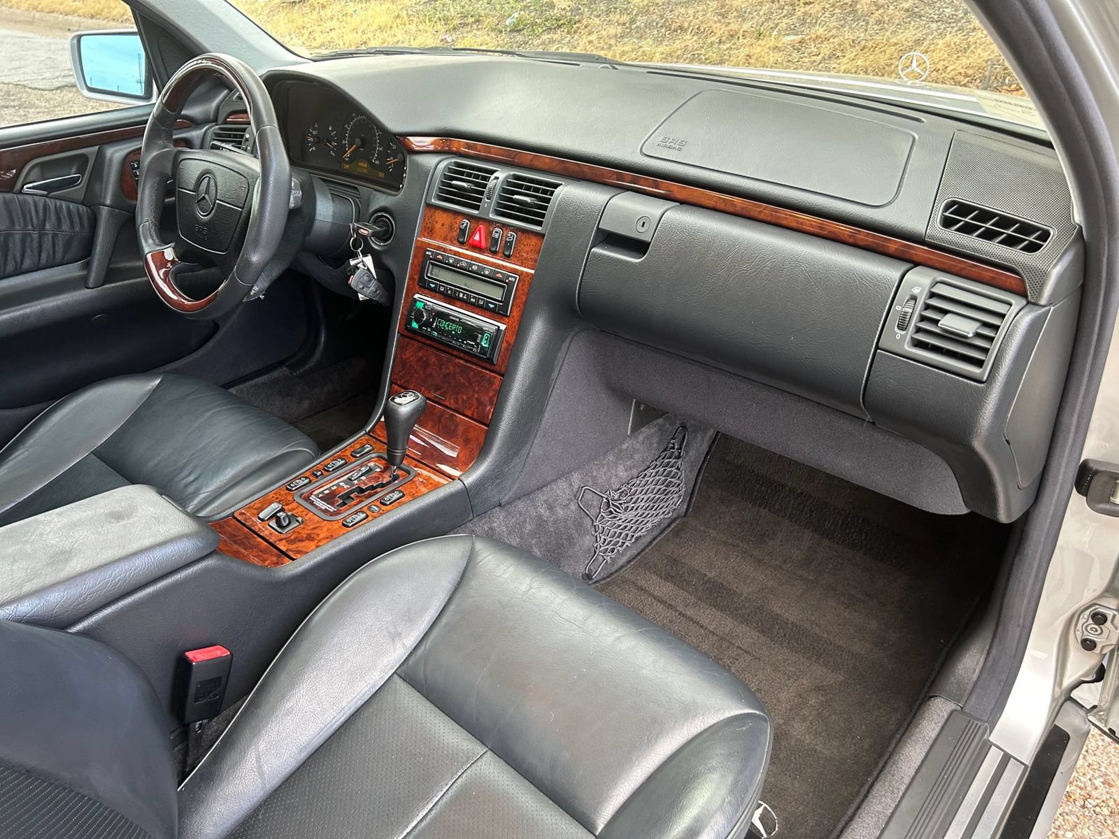 Used 1999 Mercedes-Benz E 430 Sedan image 29